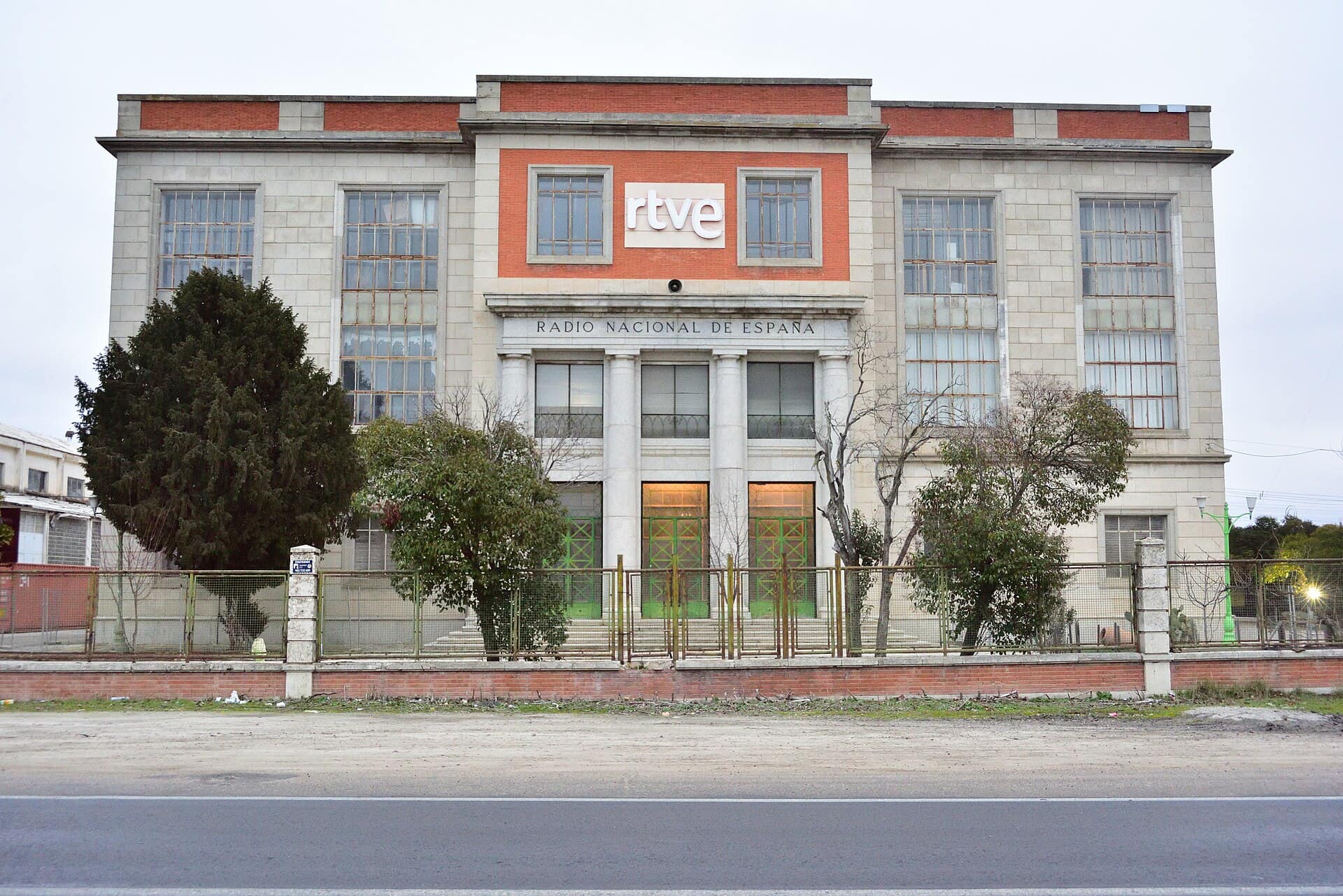 Medium Wave Broadcasting Center of Radio Nacional de España, located on the Chinchón road (M-832) in Arganda del Rey, Madrid (Spain).