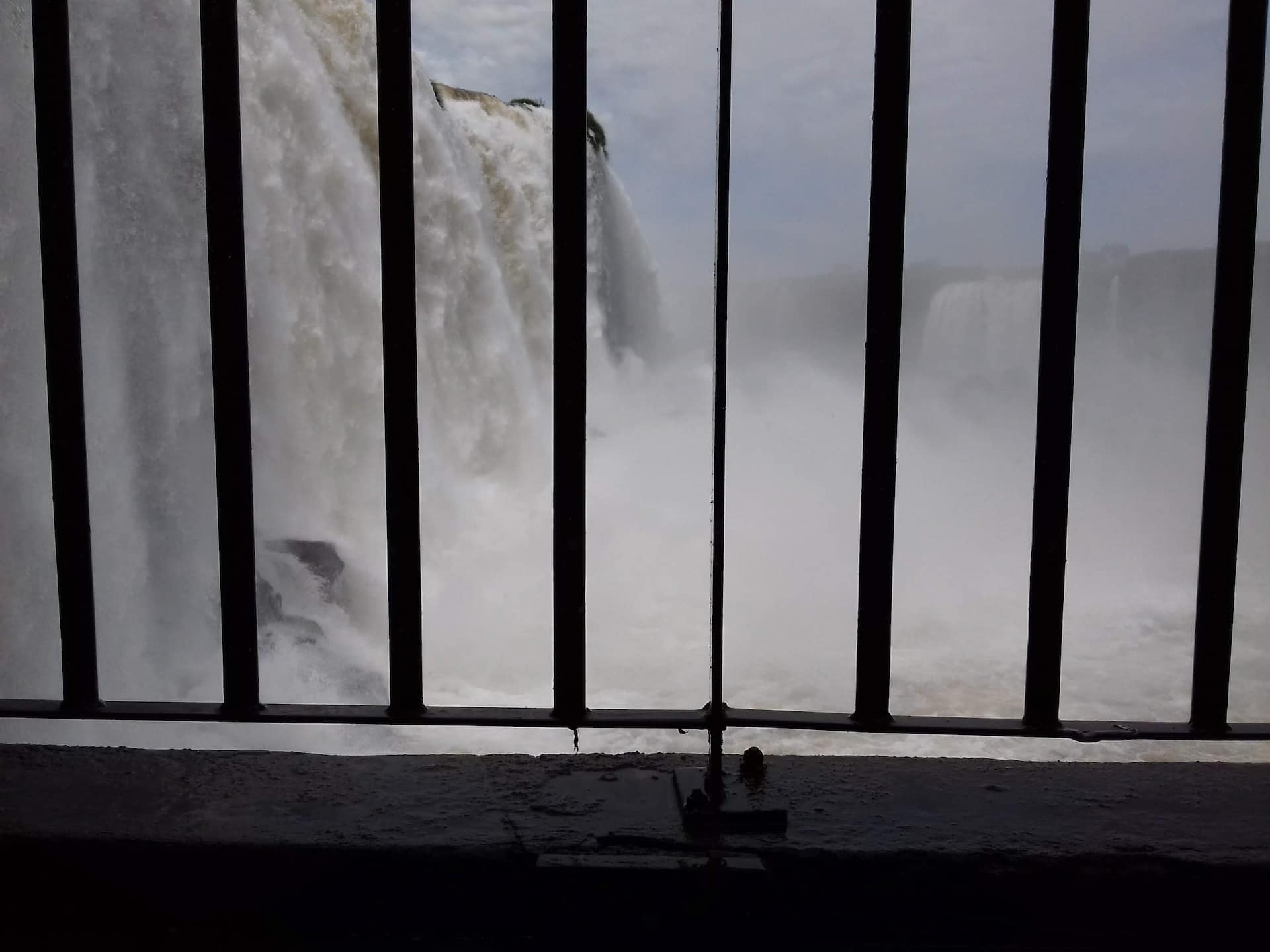 Representação feita a partir das Grades (mirante das quedas) - Cataratas do Iguaçu