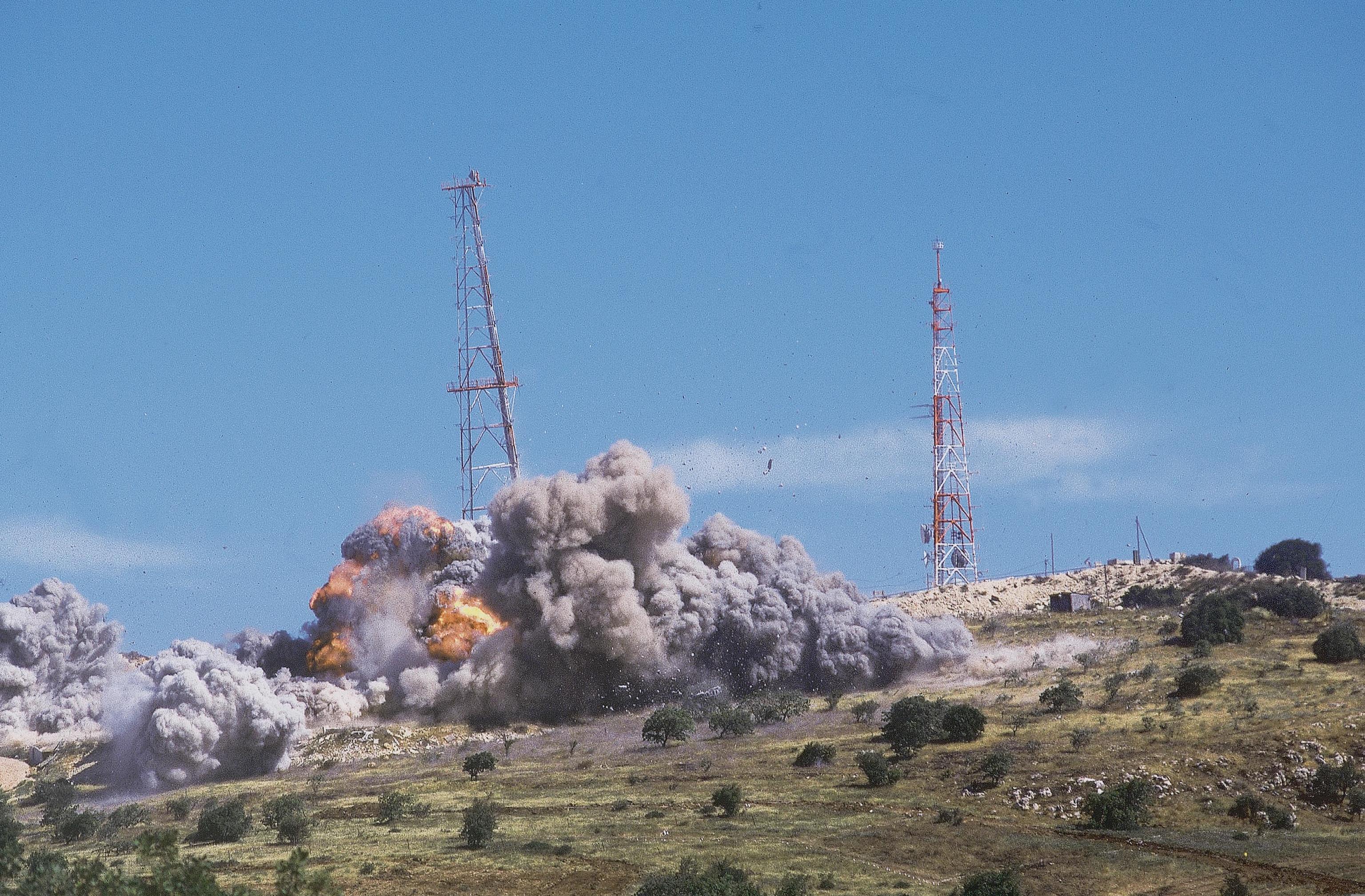 The Israeli army dynamited its base at Tziporen, near Nabatieh, on May 24, 2000, as part of its withdrawal from South Lebanon, which it had occupied since 1982.