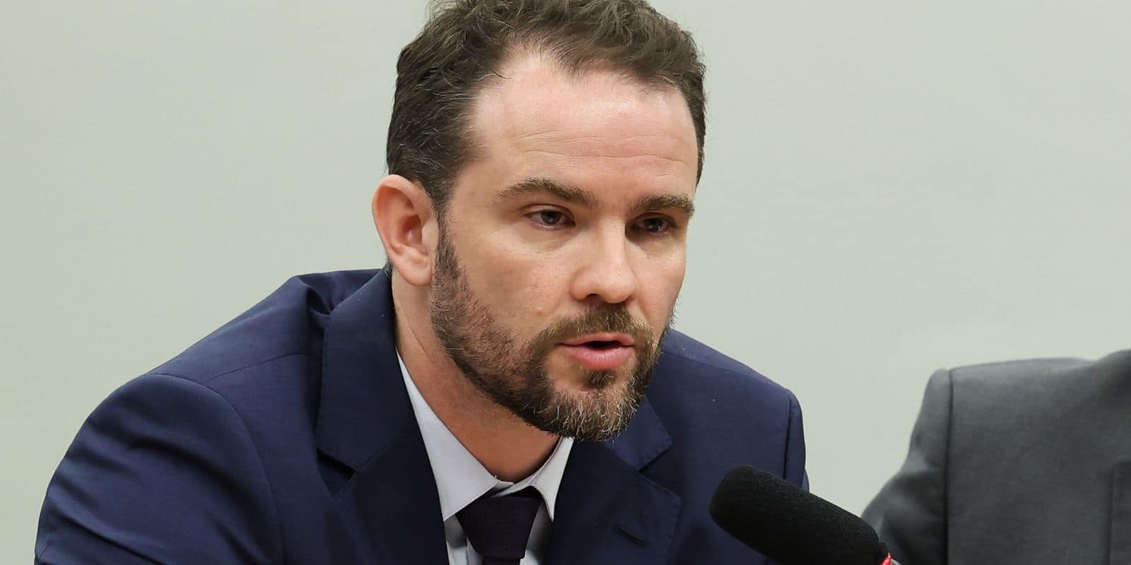 Brasília – DF – 12/05/2026 – Reunião da Comissão Especial da Câmara sobre o Fim da Escala 6x1 para debater os impactos econômicos da redução da escala de trabalho, sem redução de salário. Participou ministro da Fazenda, Dario Durigan. Foto Lula Marques/Agência Brasil
