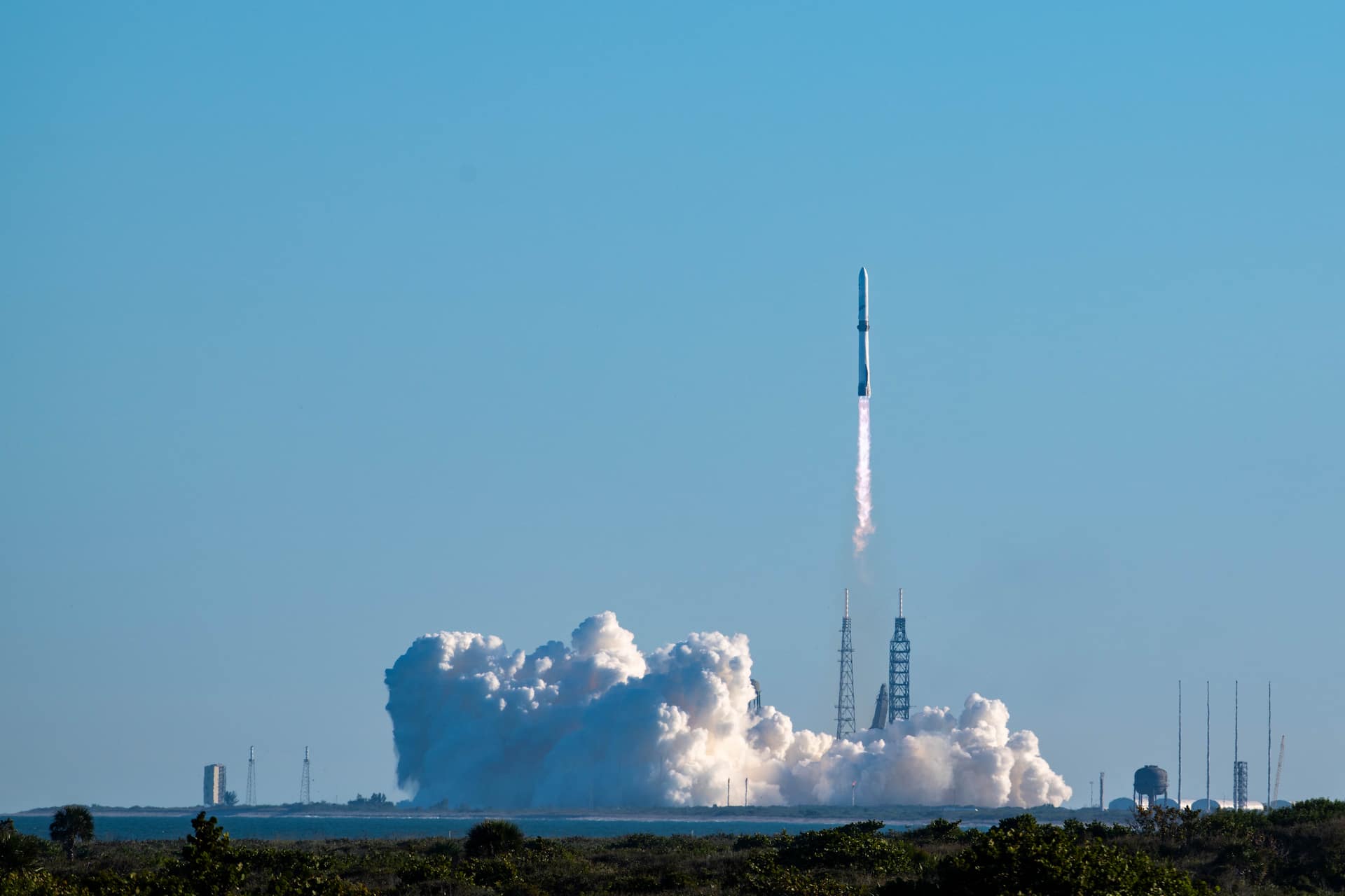 A New Glenn rocket launches from Space Launch Complex 36 at Cape Canaveral Space Force Station, Florida, Nov. 13, 2025. New Glenn can carry more than 13 metric tons to geostationary transfer orbit (GTO) and 45 metric tons to low Earth orbit (LEO). (U.S. Space Force photo by Staff Sergeant Samuel Becker)