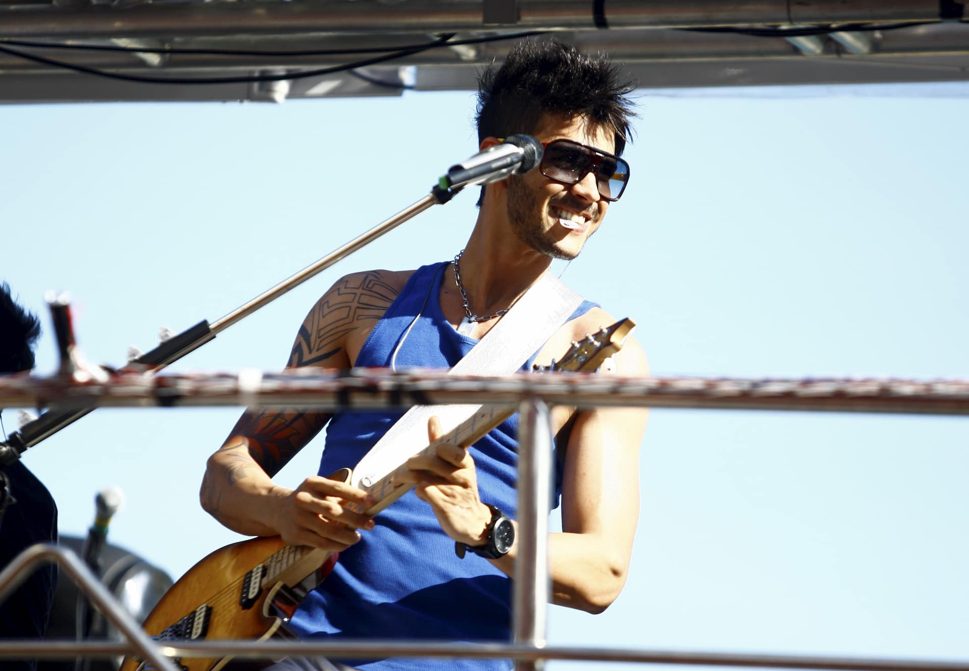 Gusttavo Lima no Bloco Fecundança no Circuito Dodô em 21 de fevereiro de 2012.