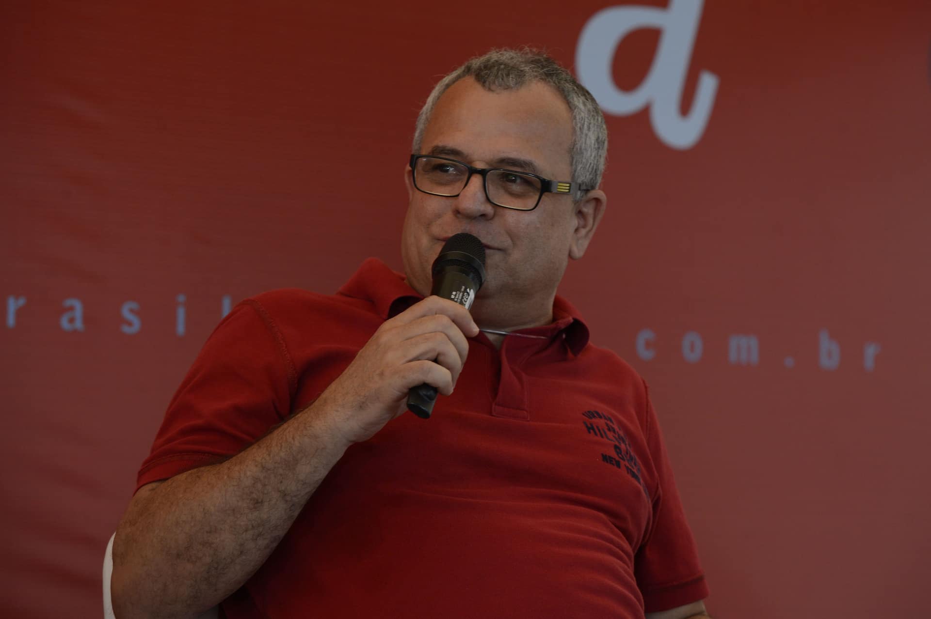 O escritor e editor brasileiro Luiz Fernando Emediato durante a 2ª Bienal do Livro de Brasília, 2014